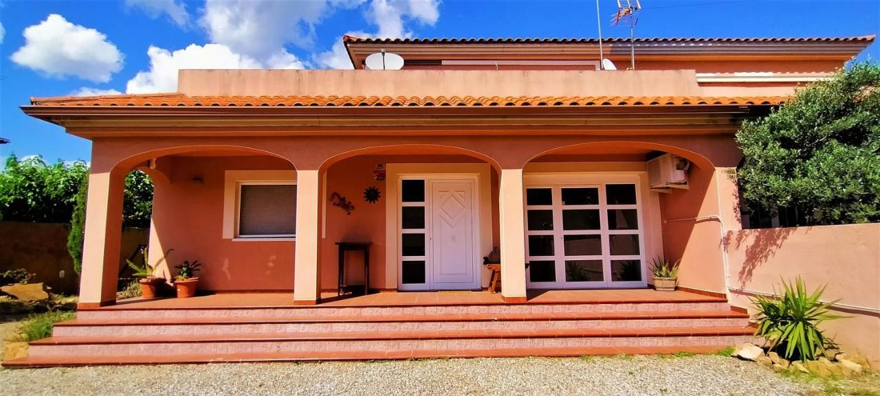 Villa Du Lac Speciale Pour Famille Avec Enfant Riudecanyes Exteriör bild