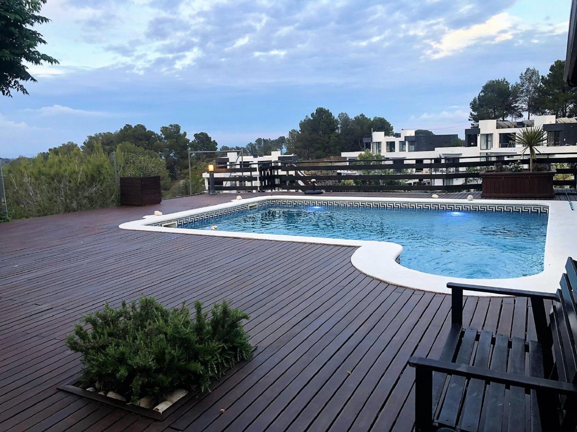 Villa Du Lac Speciale Pour Famille Avec Enfant Riudecanyes Exteriör bild