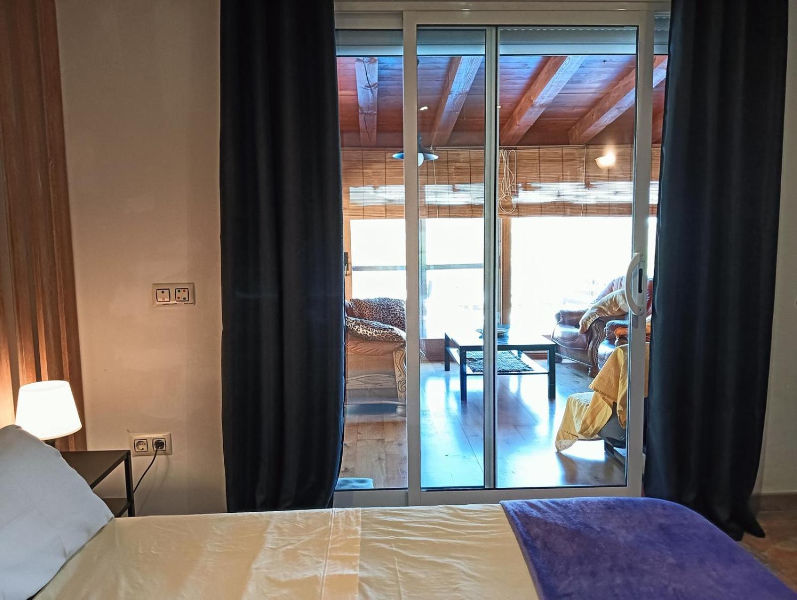 Villa Du Lac Speciale Pour Famille Avec Enfant Riudecanyes Exteriör bild