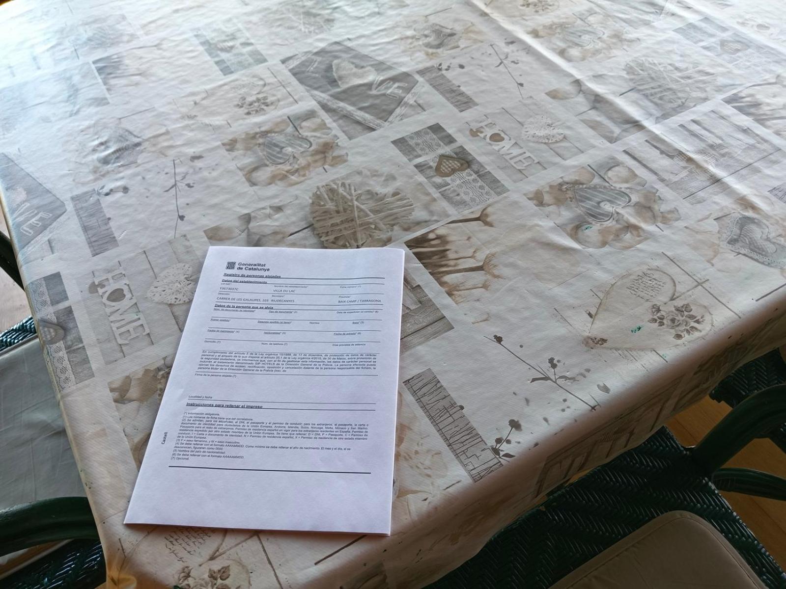 Villa Du Lac Speciale Pour Famille Avec Enfant Riudecanyes Exteriör bild