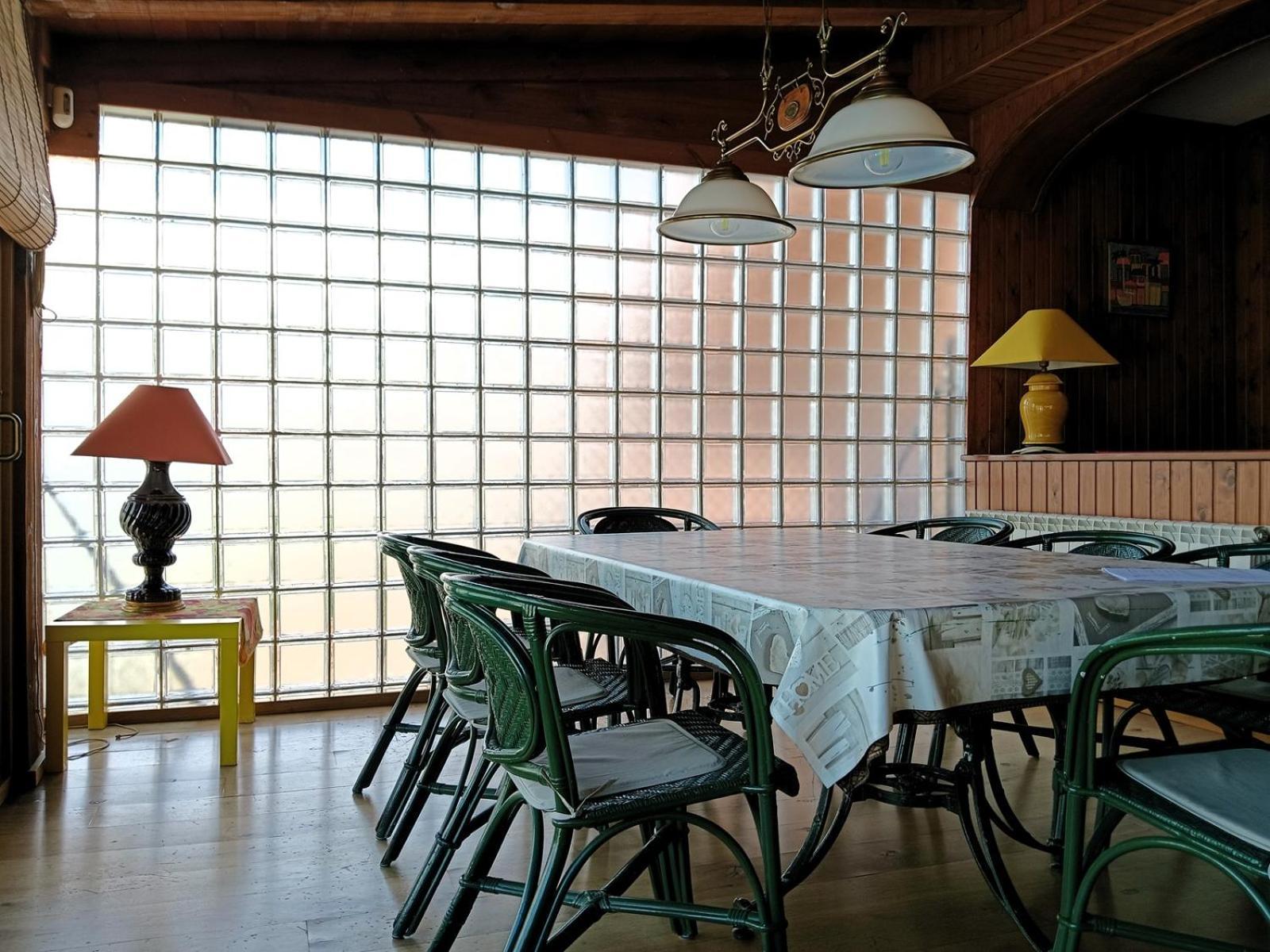 Villa Du Lac Speciale Pour Famille Avec Enfant Riudecanyes Exteriör bild